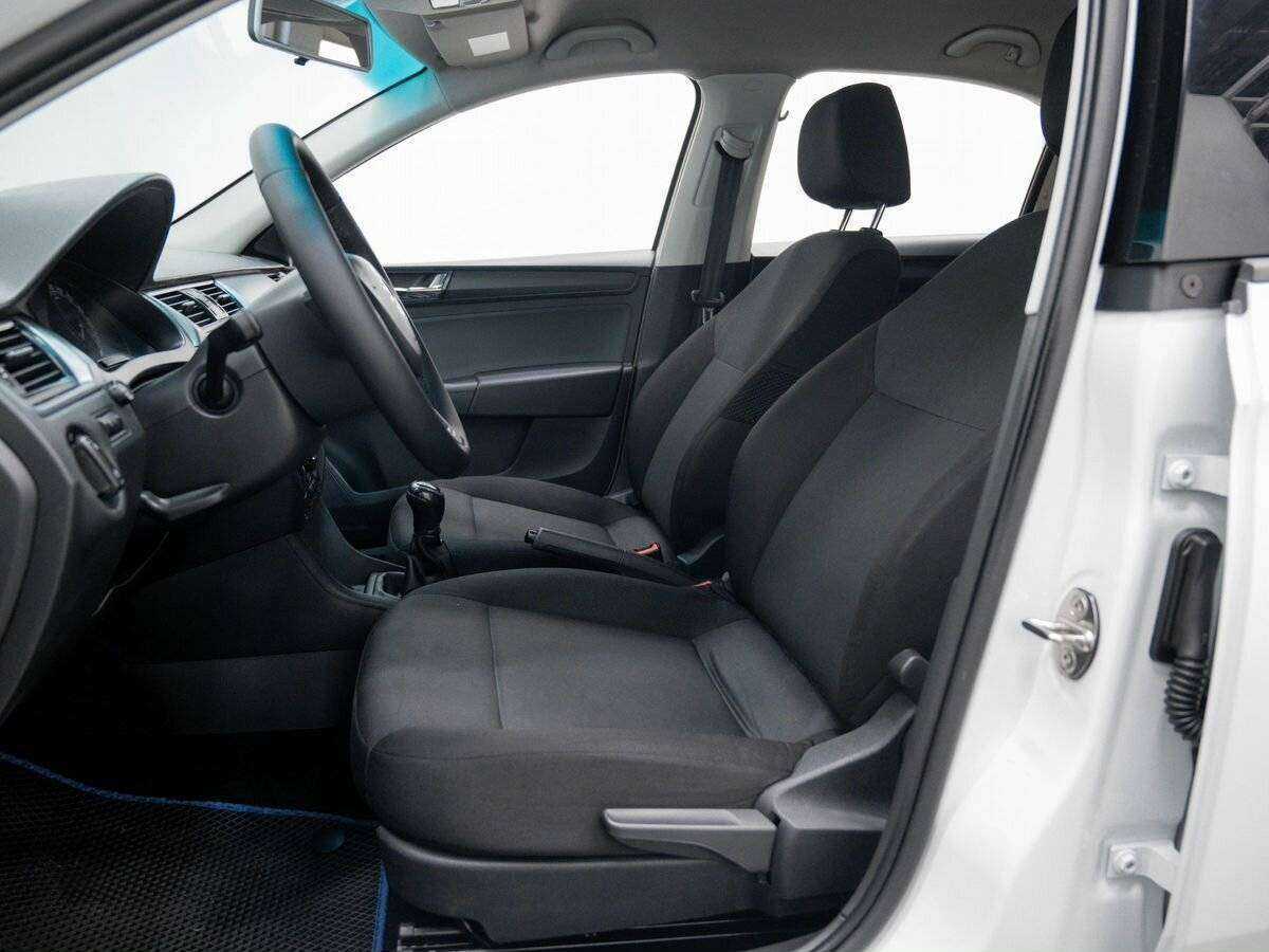 Купить Skoda Rapid, 2017, 157 992 км, фото №18