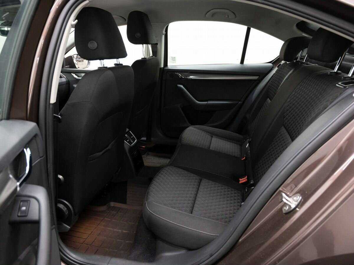 Купить Skoda Octavia, 2017, 123 349 км, фото №9