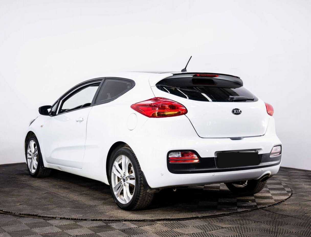 Купить Kia Ceed, 2014, 173 407 км, фото №4