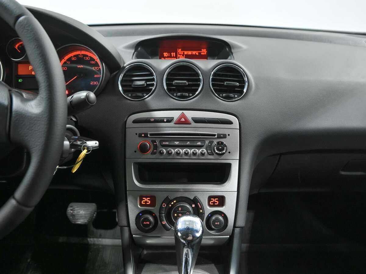 Купить Peugeot 408, 2012, 182 095 км, фото №8