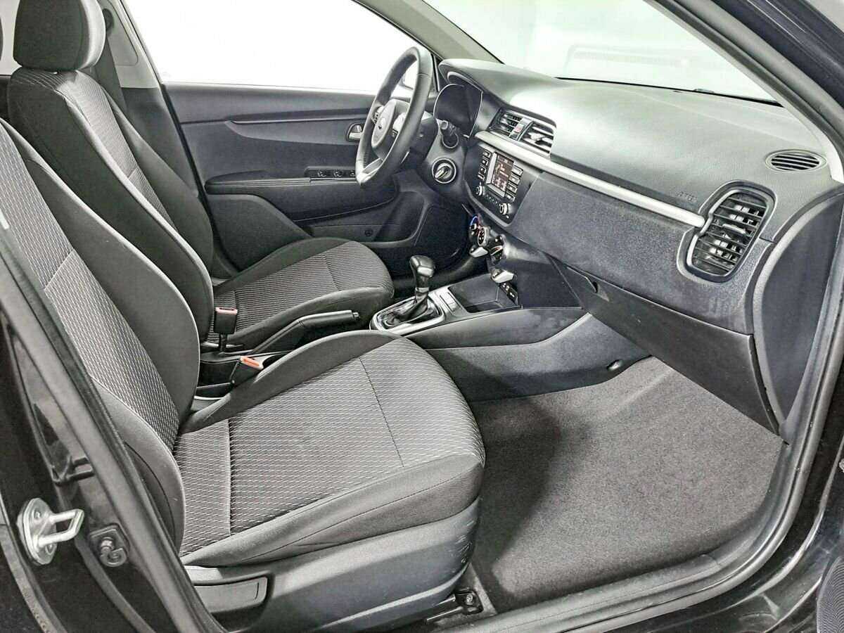 Купить Kia Rio, 2017, 112 813 км, фото №9