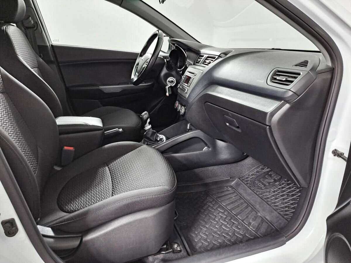 Купить Kia Rio, 2017, 85 102 км, фото №9
