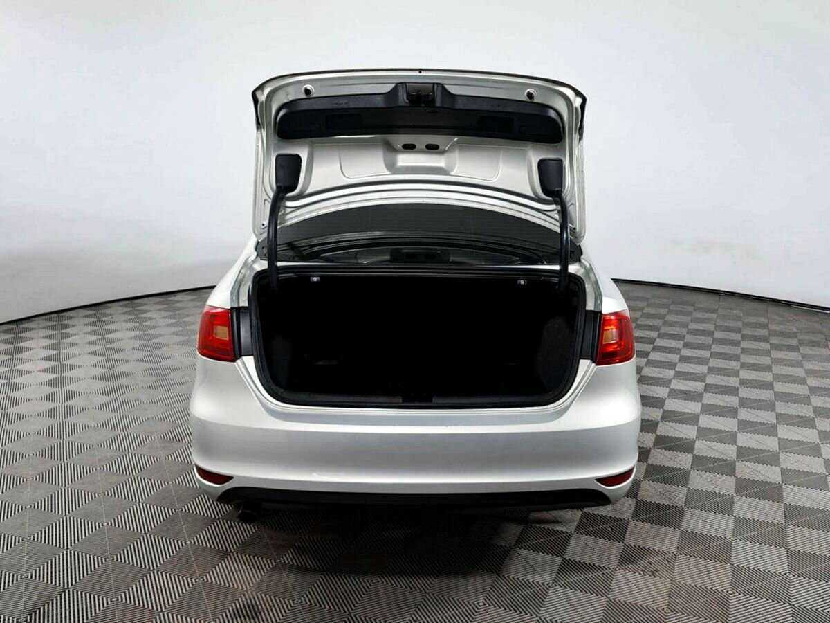 Купить Volkswagen Jetta, 2014, 114 188 км, фото №10