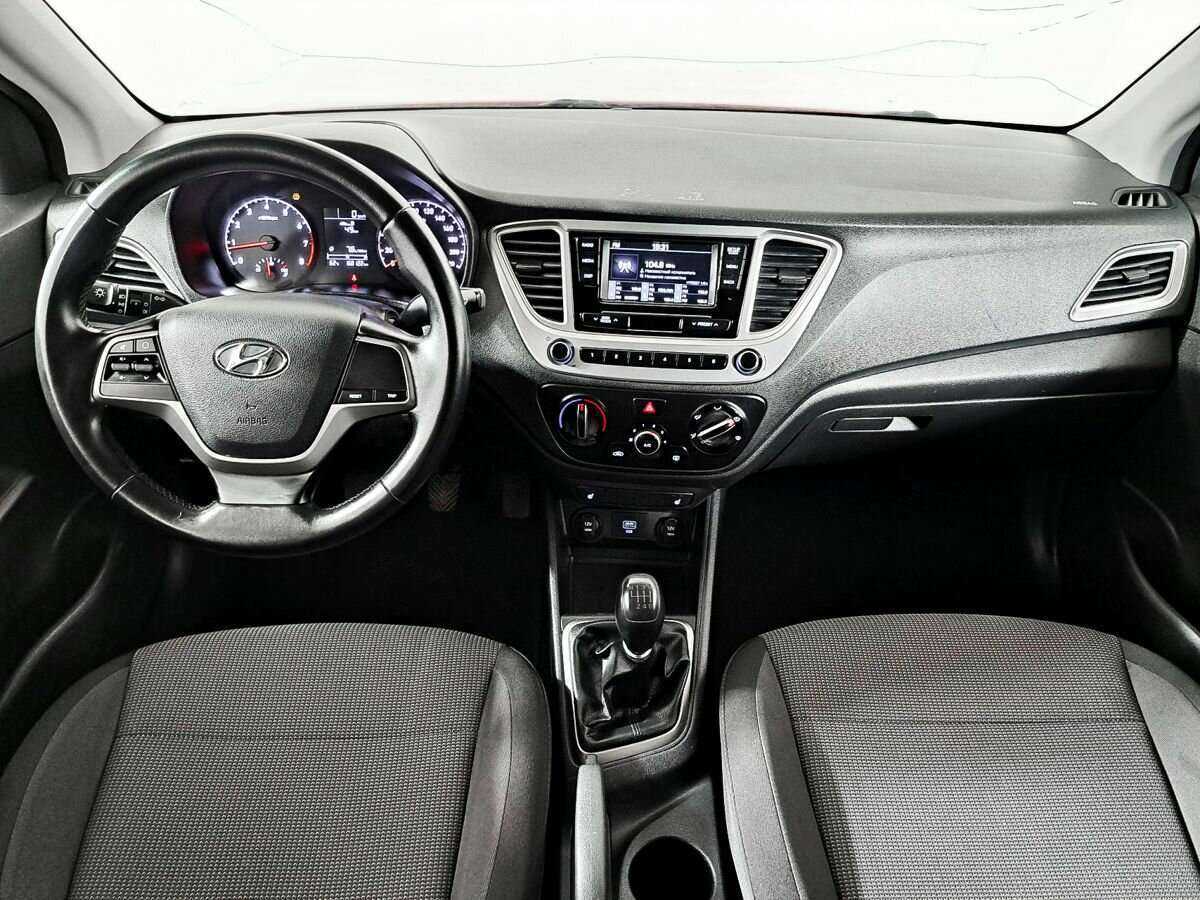 Купить Hyundai Solaris, 2019, 168 121 км, фото №12