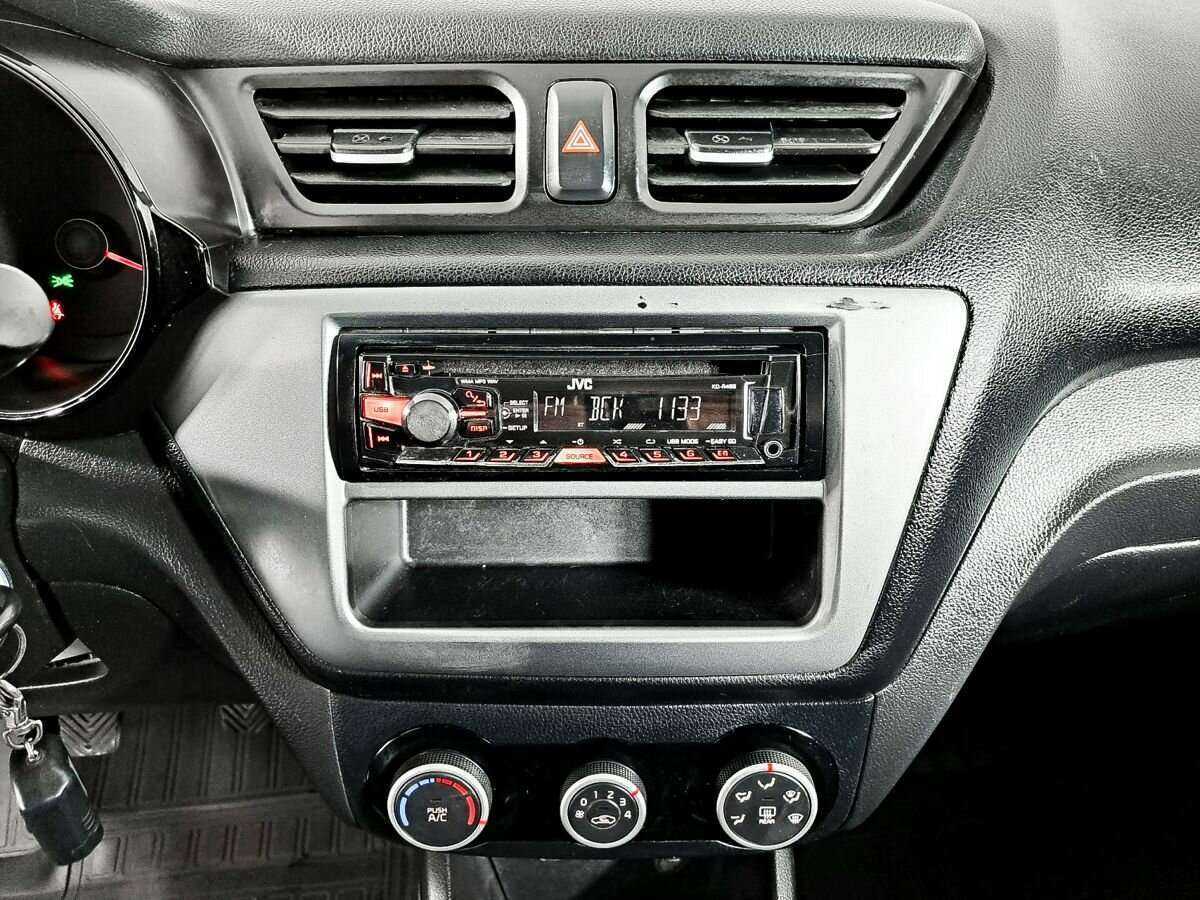 Купить Kia Rio, 2015, 183 893 км, фото №13