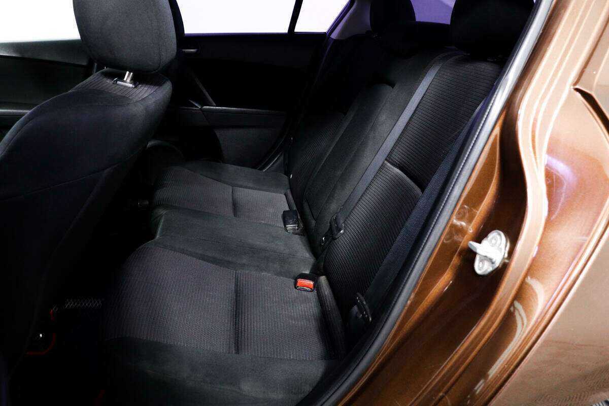 Купить Mazda 3, 2013, 241 907 км, фото №11