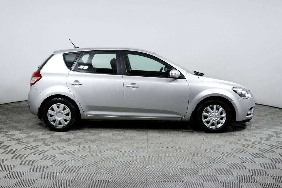 Купить Kia Ceed, 2012, 103 564 км, фото №4