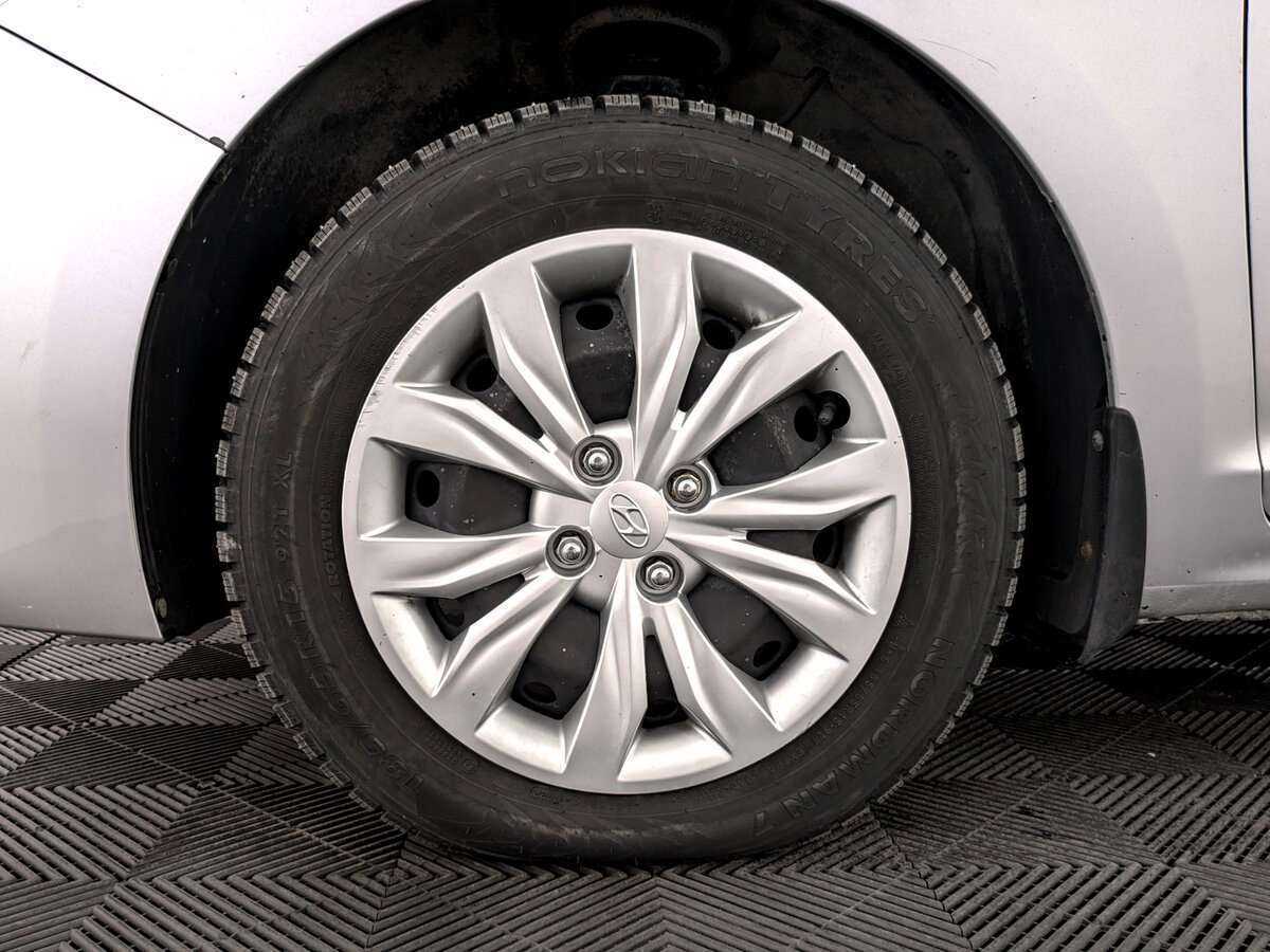 Купить Hyundai Solaris, 2018, 123 821 км, фото №18