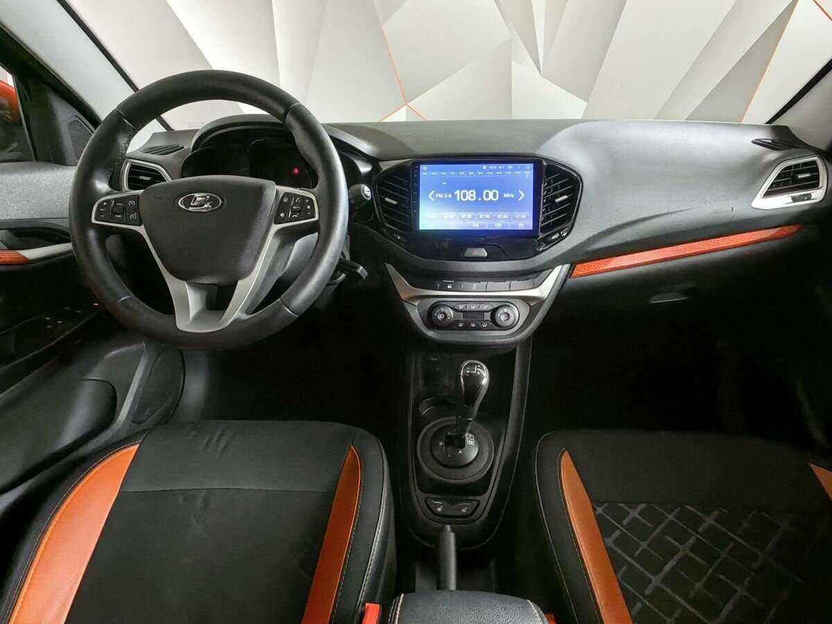 Купить Lada (ВАЗ) Vesta SW Cross, 2019, 72 275 км, фото №10