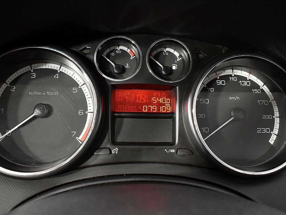 Купить Peugeot 408, 2013, 79 107 км, фото №12