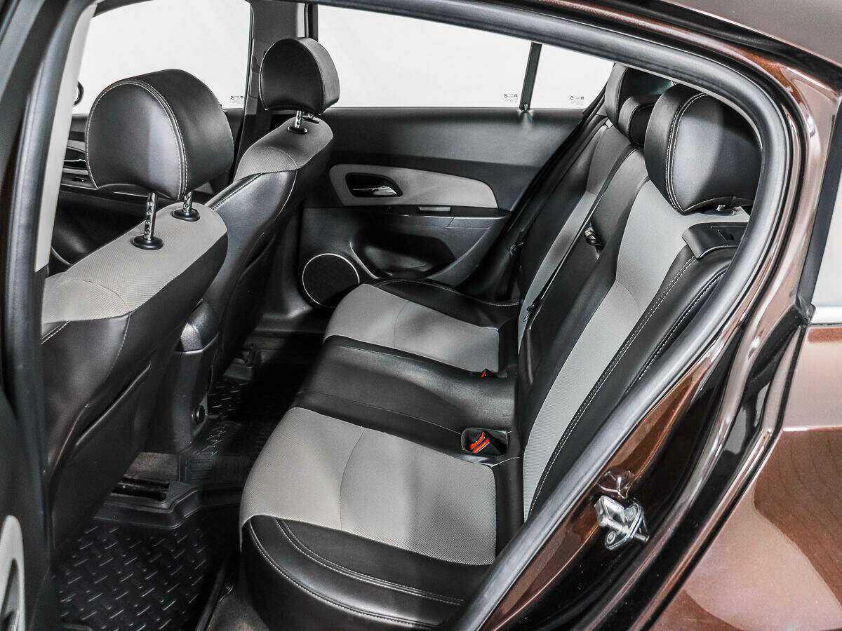 Купить Chevrolet Cruze, 2013, 209 343 км, фото №10