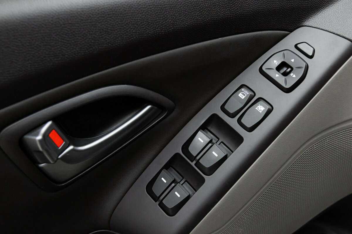 Купить Hyundai ix35, 2014, 141 000 км, фото №6