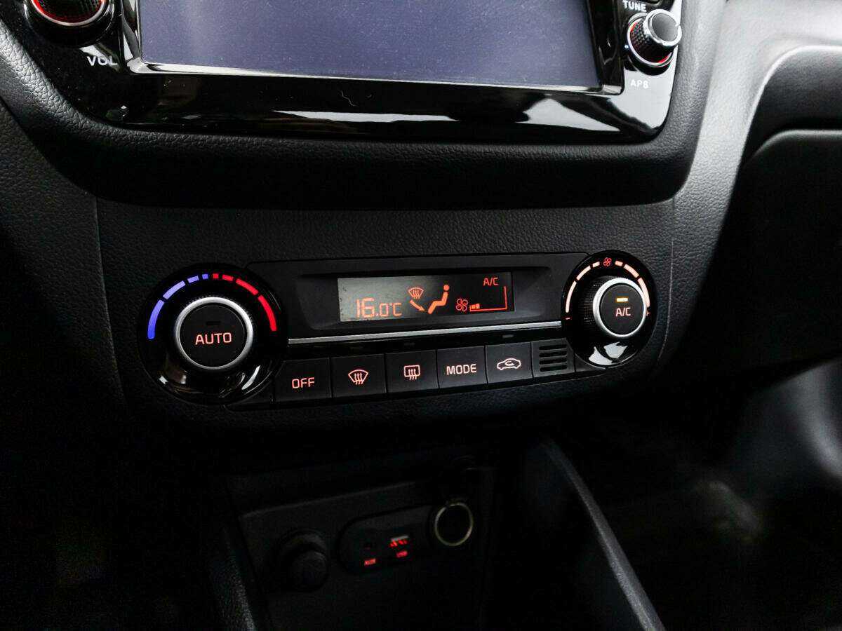 Купить Kia Rio, 2017, 83 585 км, фото №16