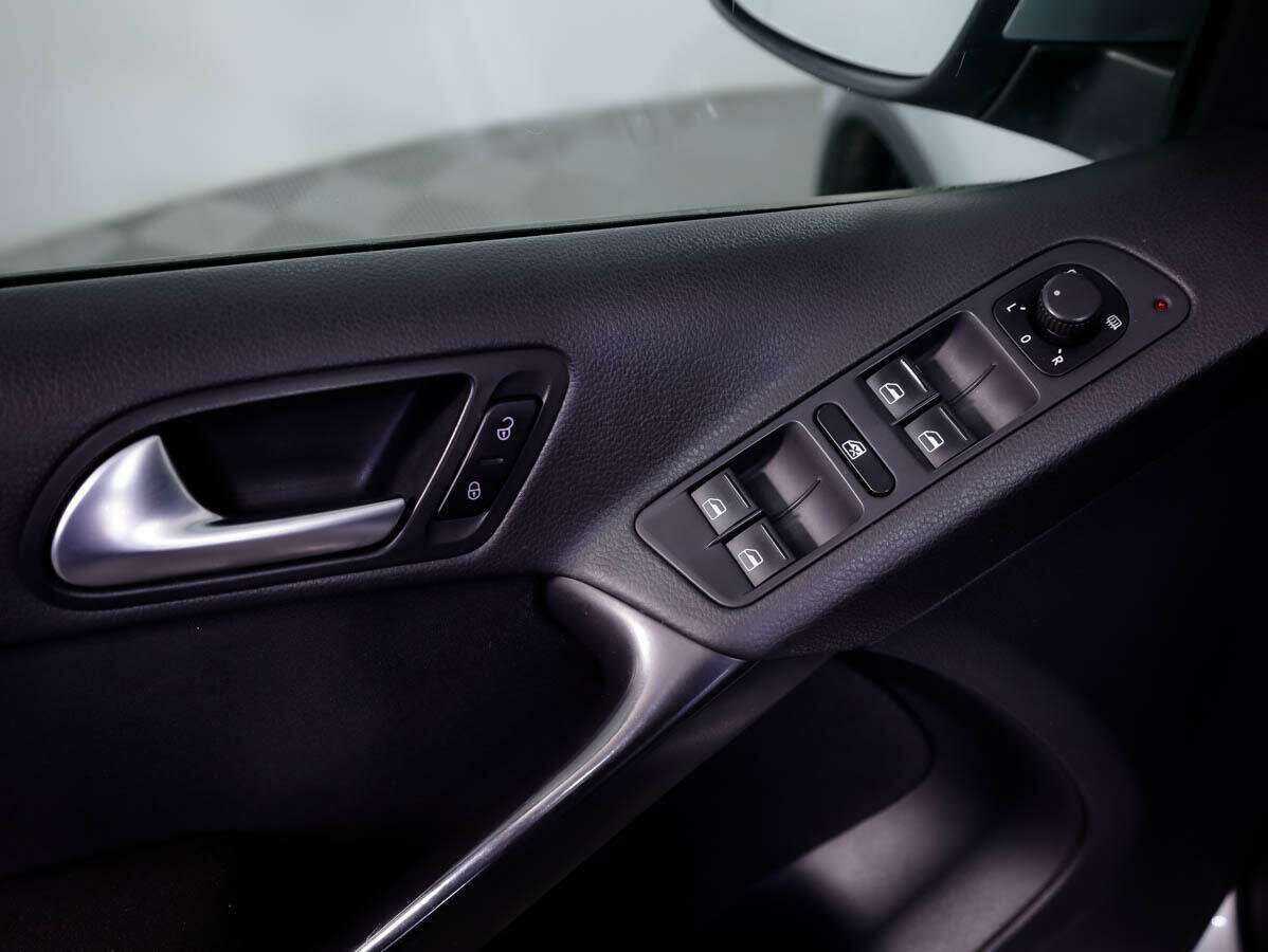 Купить Volkswagen Tiguan, 2012, 199 170 км, фото №12