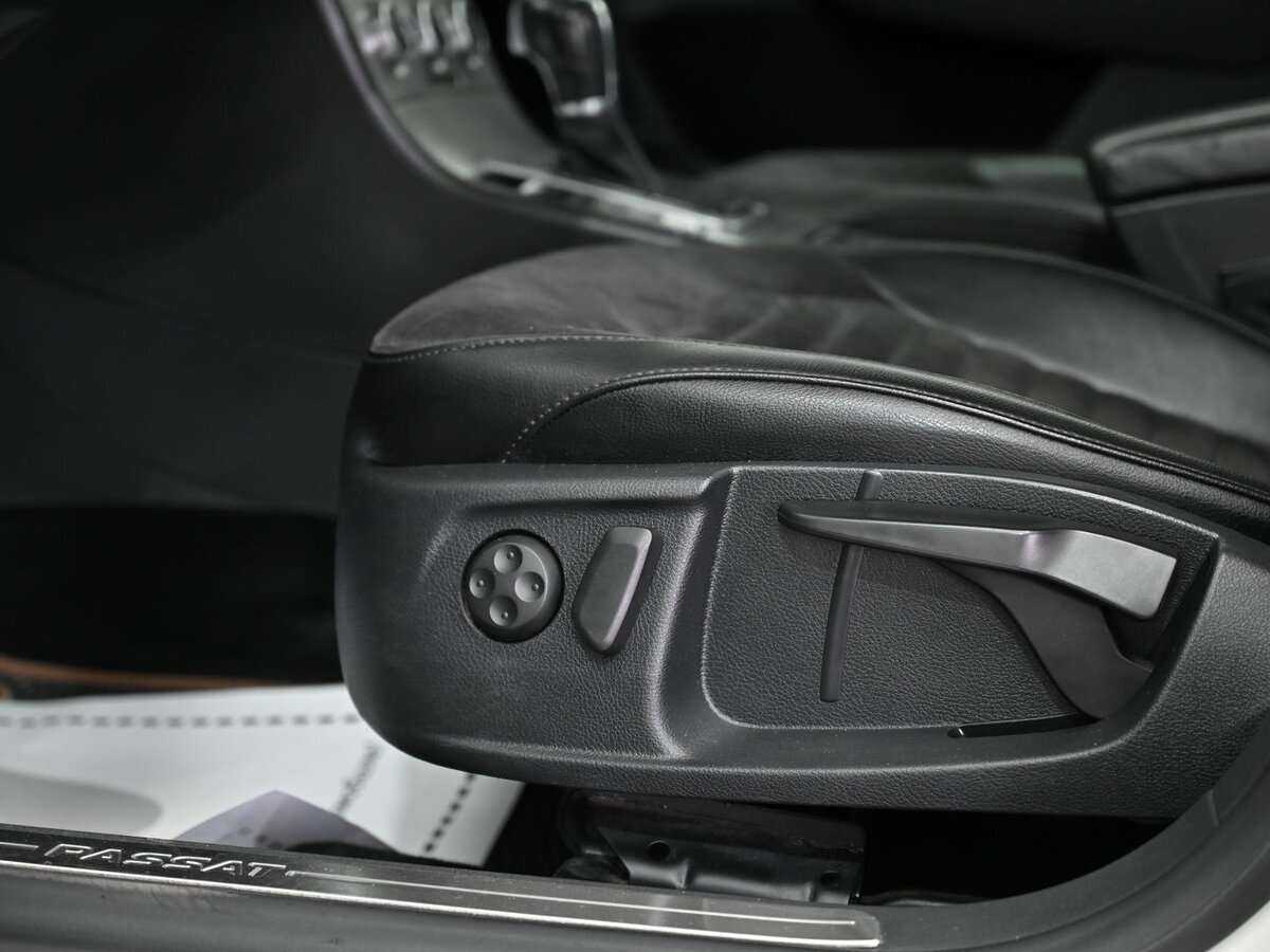 Купить Volkswagen Passat, 2013, 131 000 км, фото №10