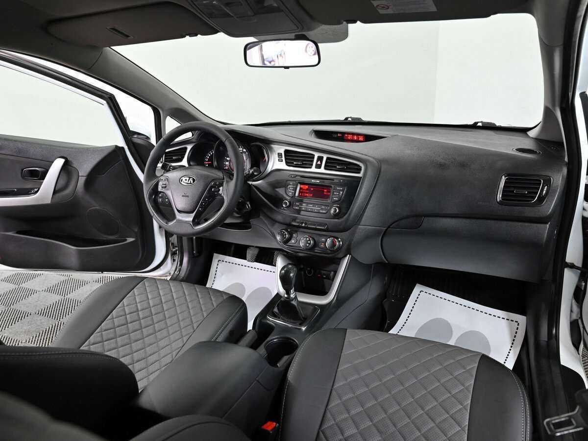 Купить Kia Ceed, 2013, 146 000 км, фото №5