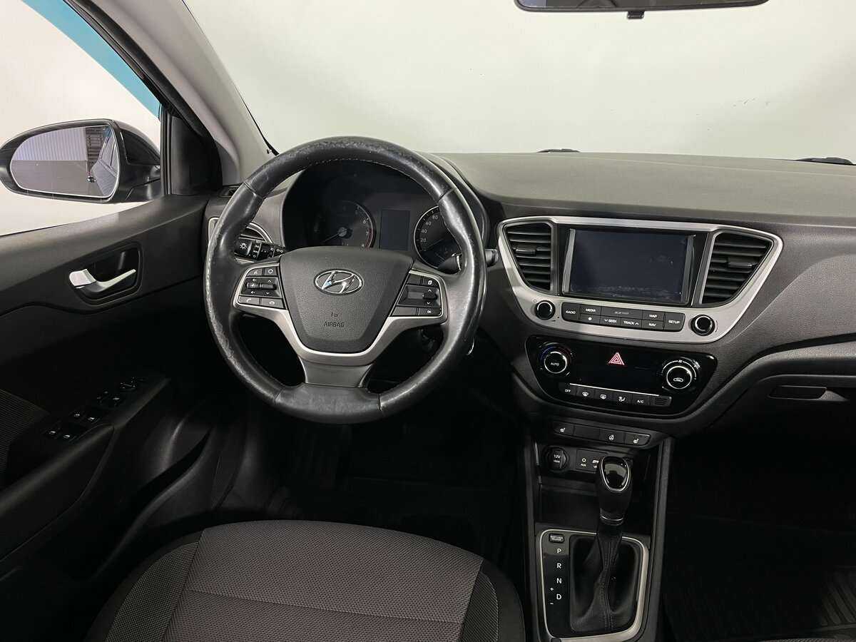 Купить Hyundai Solaris, 2017, 169 000 км, фото №9
