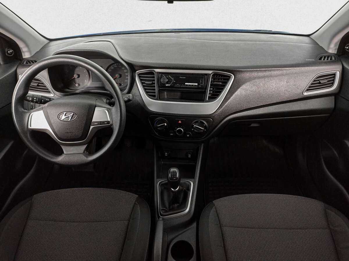 Купить Hyundai Solaris, 2018, 105 877 км, фото №14