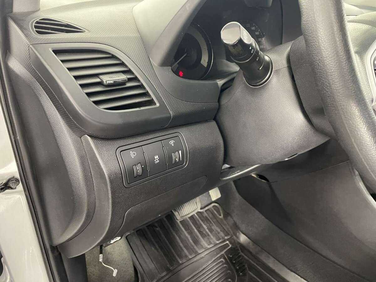 Купить Hyundai Solaris, 2012, 117 416 км, фото №9