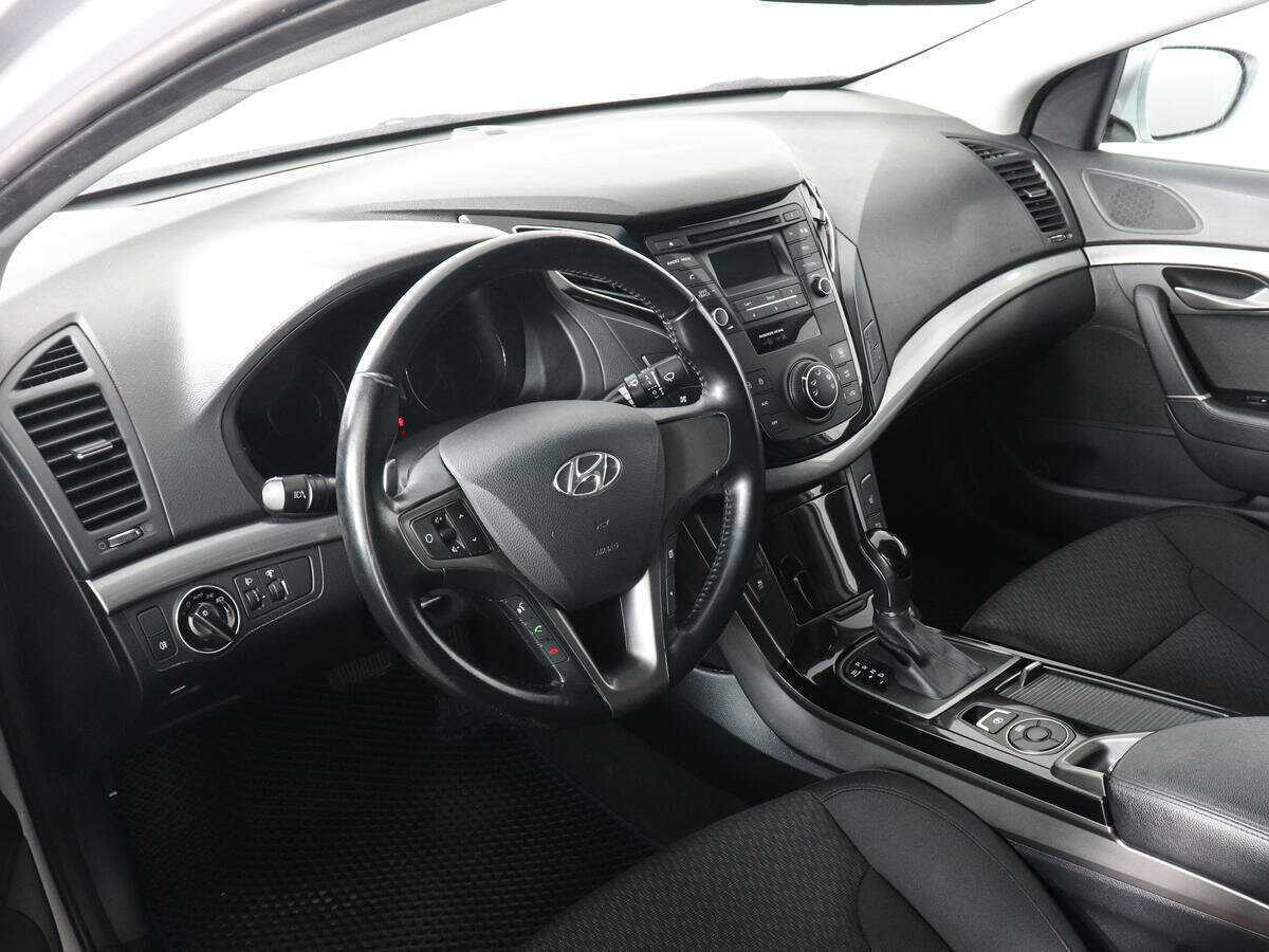 Купить Hyundai i40, 2016, 146 497 км, фото №9