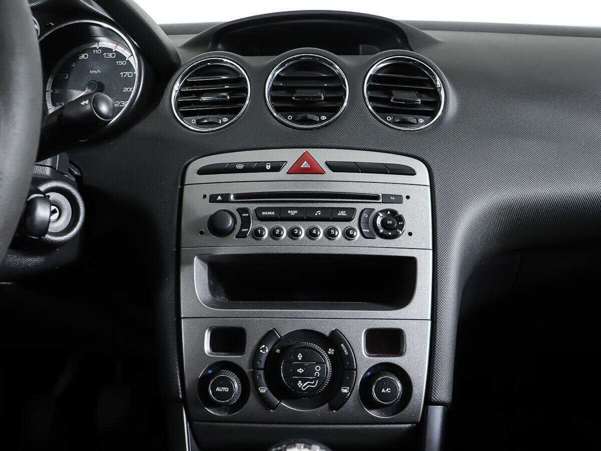 Купить Peugeot 408, 2014, 183 667 км, фото №11