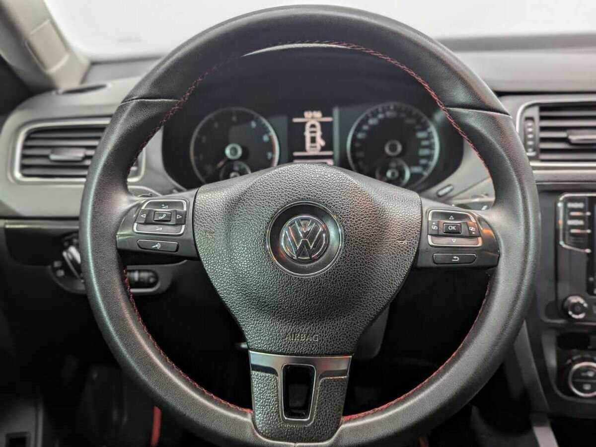 Купить Volkswagen Jetta, 2012, 251 739 км, фото №11