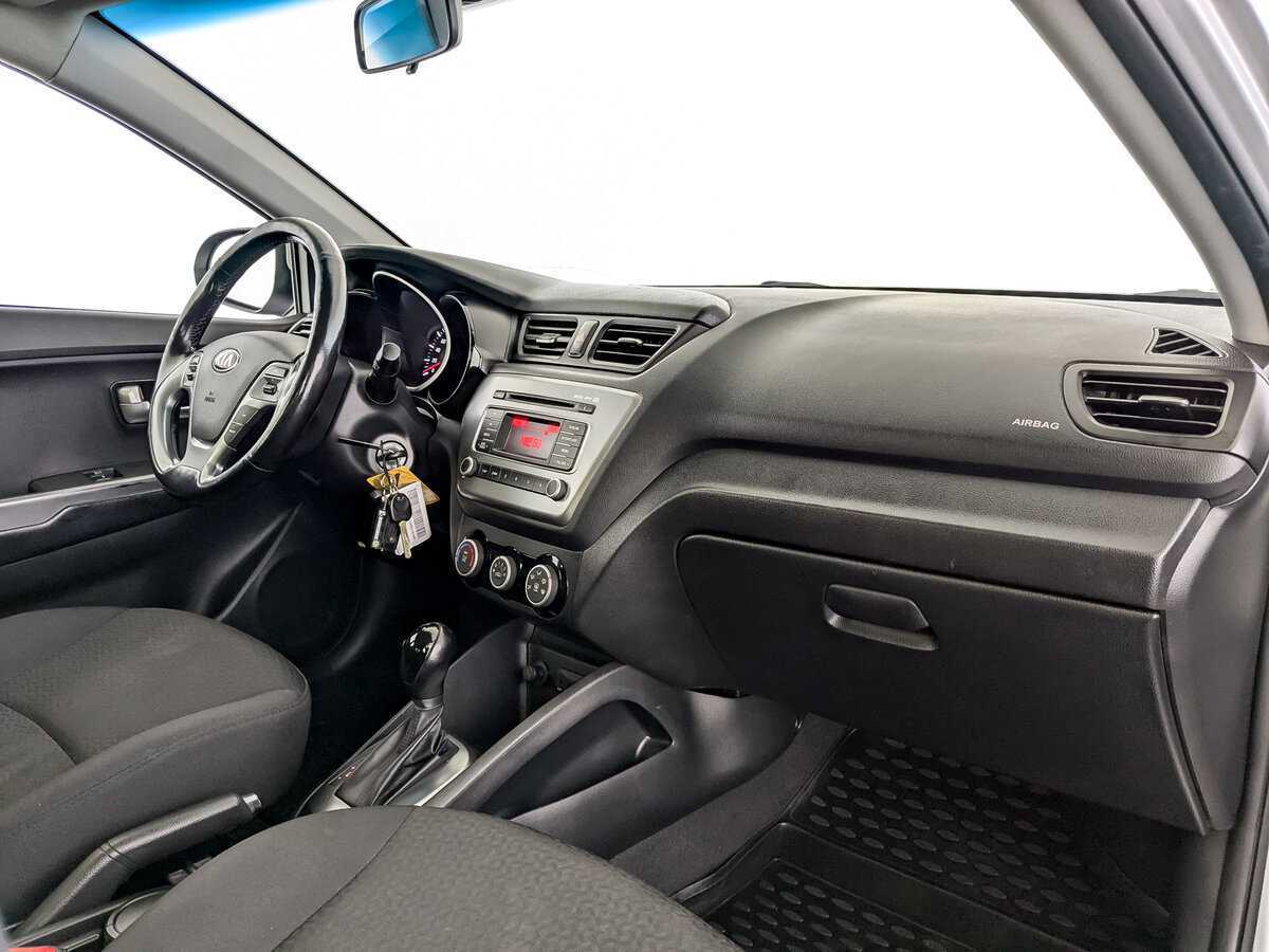Купить Kia Rio, 2016, 111 223 км, фото №9