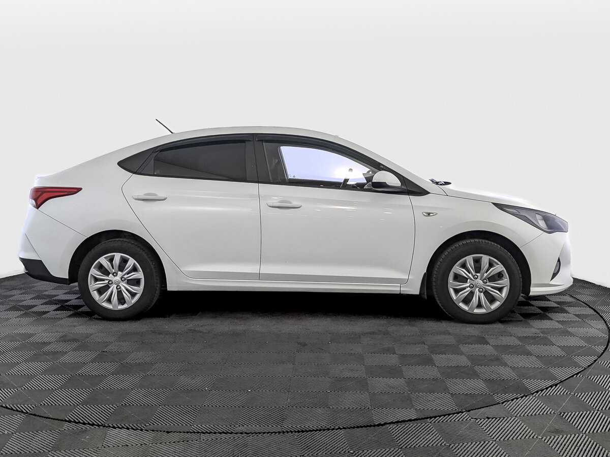 Купить Hyundai Solaris, 2020, 139 289 км, фото №4