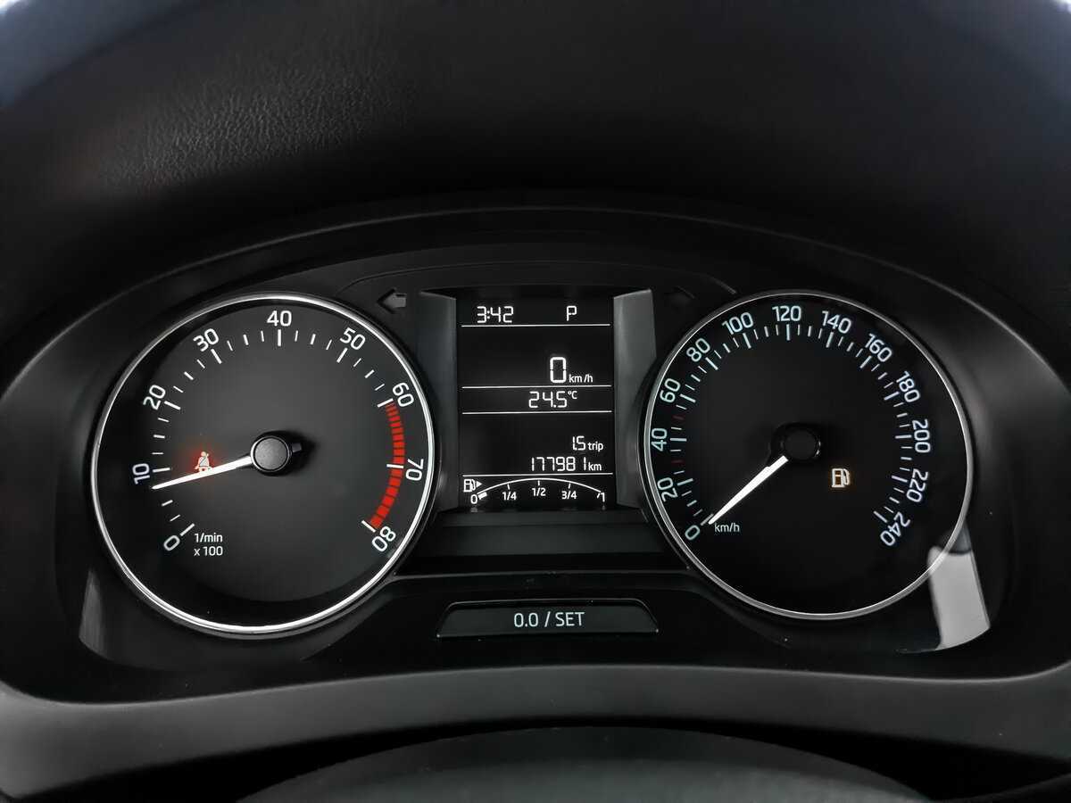 Купить Skoda Rapid, 2015, 177 980 км, фото №12