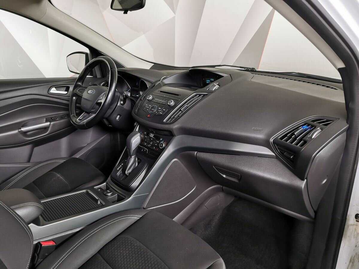 Купить Ford Kuga, 2017, 373 200 км, фото №9