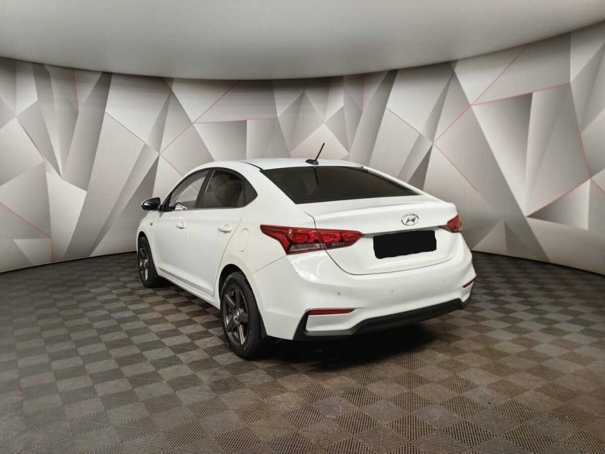 Купить Hyundai Solaris, 2017, 130 258 км, фото №4