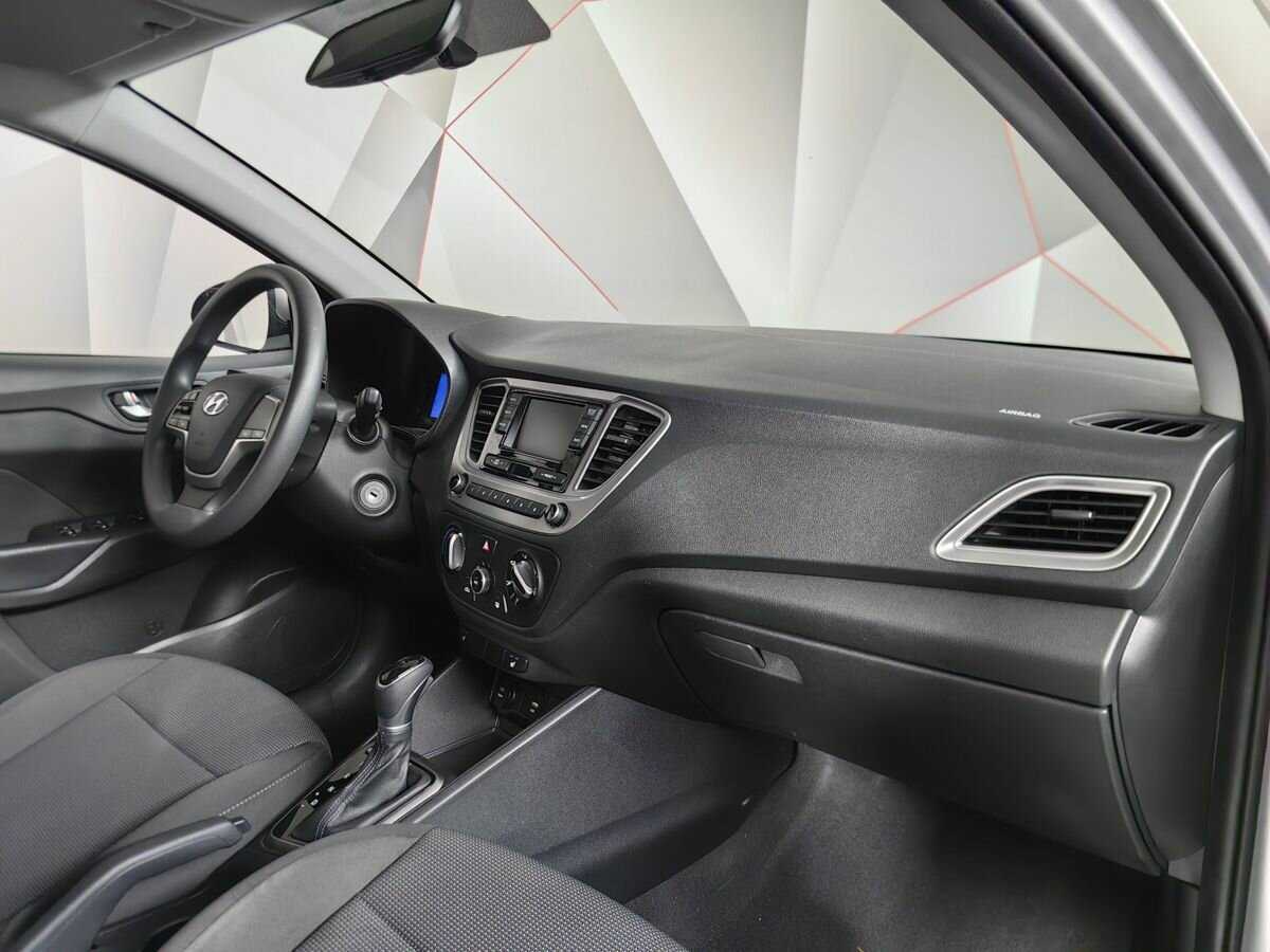 Купить Hyundai Solaris, 2021, 40 680 км, фото №9