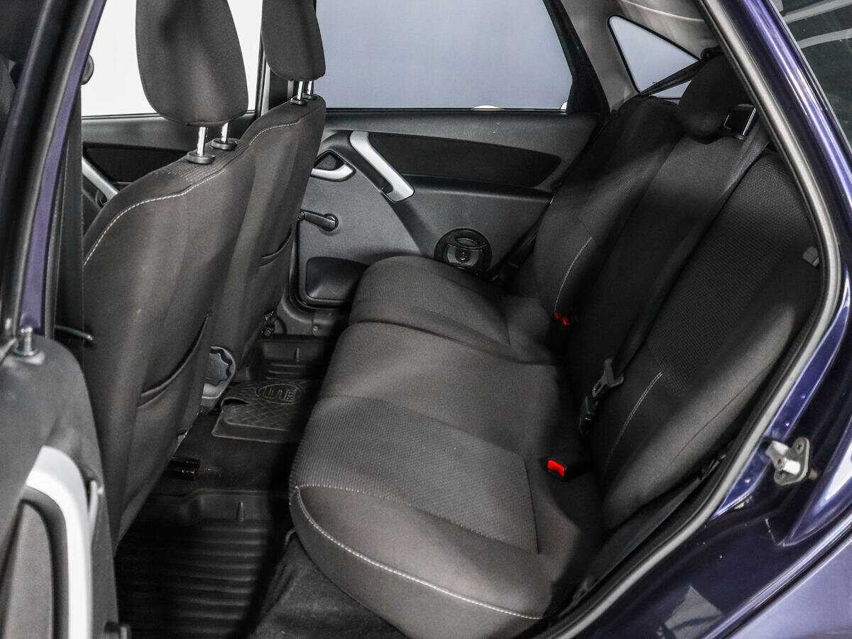 Купить Lada (ВАЗ) Granta, 2015, 225 426 км, фото №10