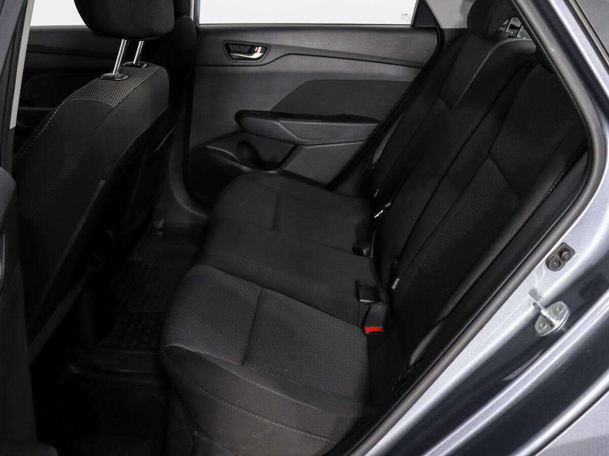 Купить Hyundai Solaris, 2019, 113 857 км, фото №11