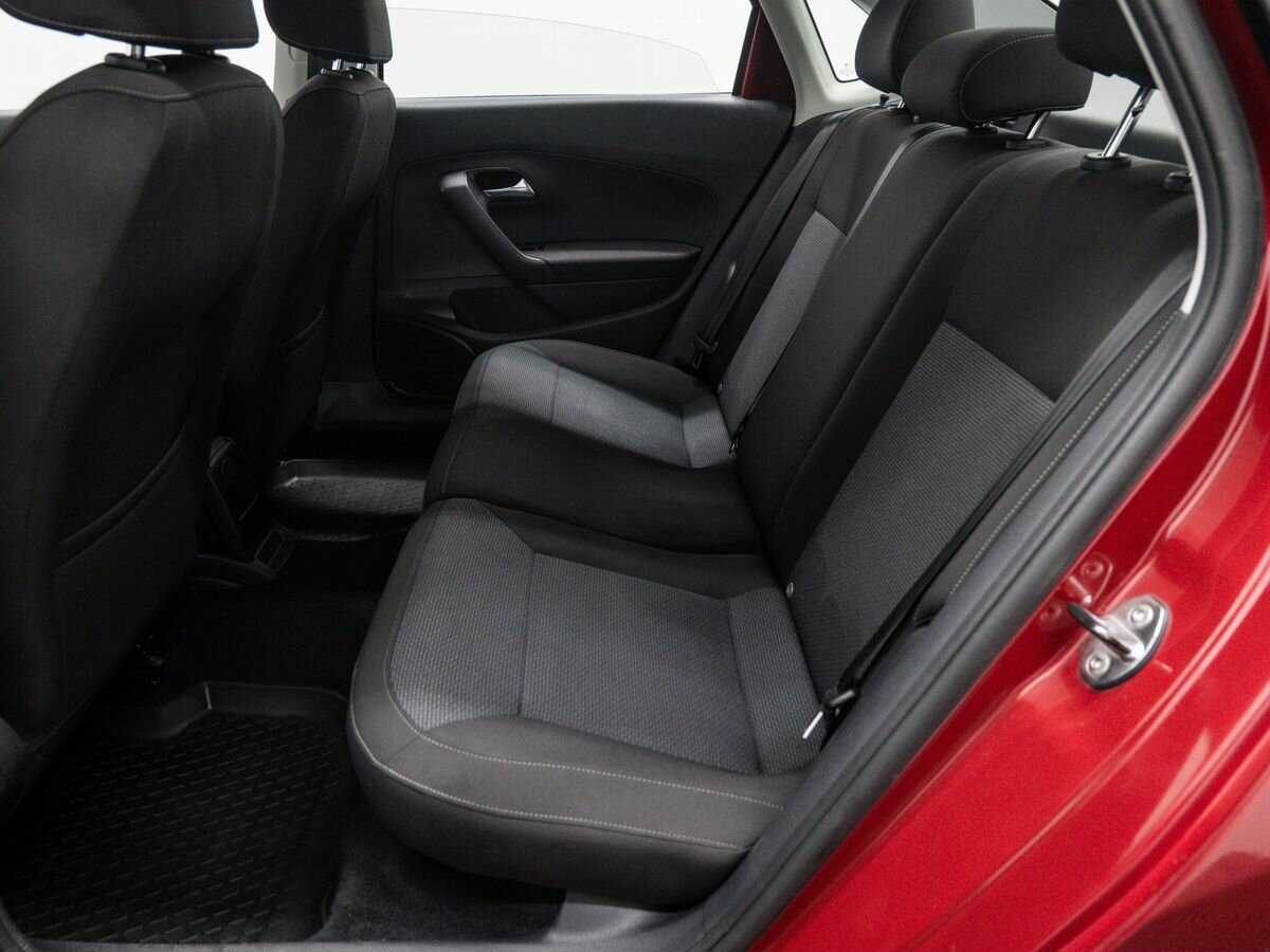 Купить Volkswagen Polo, 2017, 93 000 км, фото №10