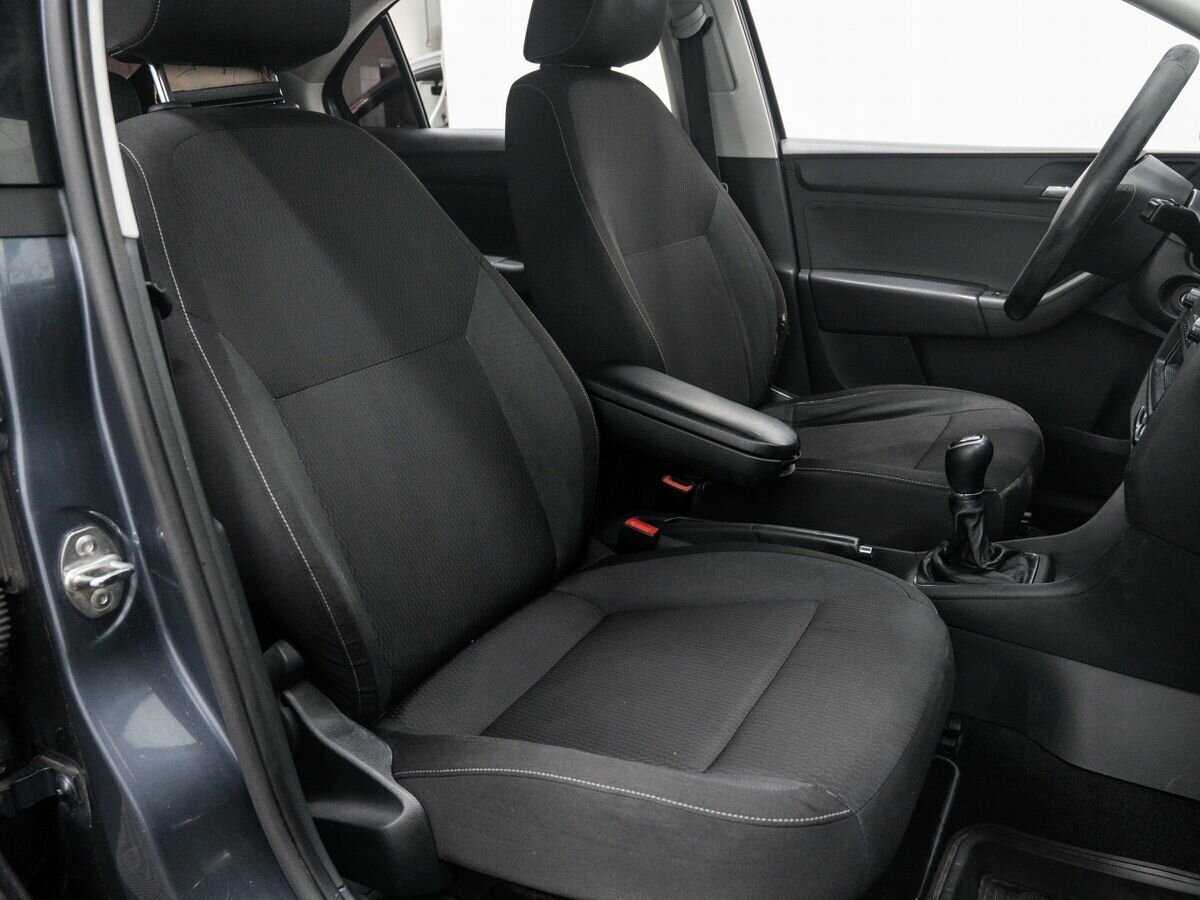 Купить Skoda Rapid, 2014, 217 363 км, фото №9