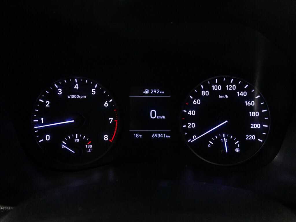 Купить Hyundai Solaris, 2018, 69 341 км, фото №12