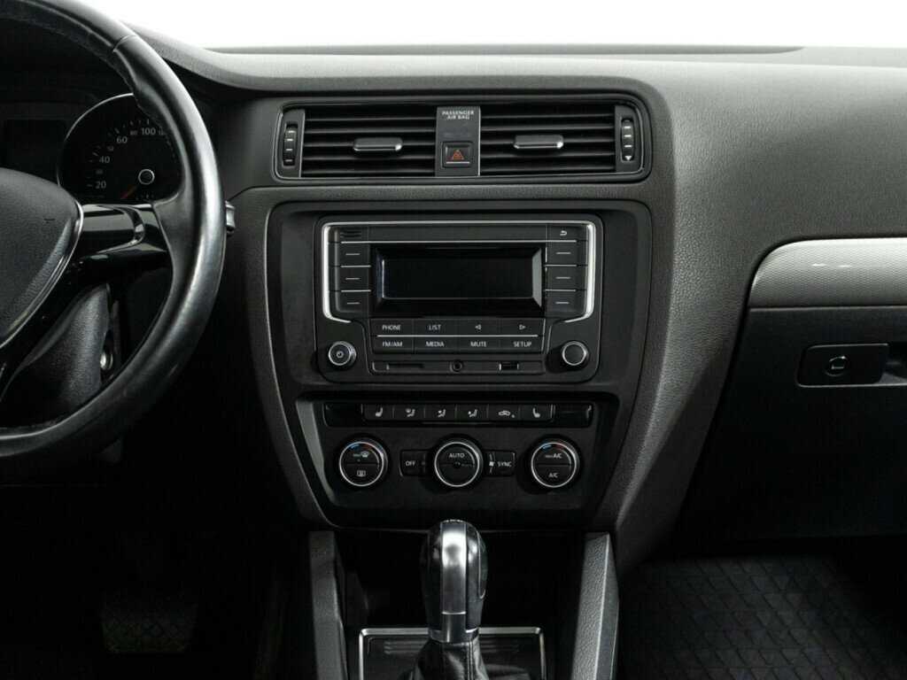 Купить Volkswagen Jetta, 2016, 106 093 км, фото №14
