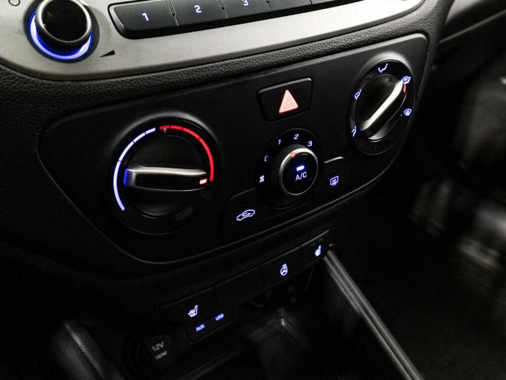 Купить Hyundai Solaris, 2017, 111 142 км, фото №15