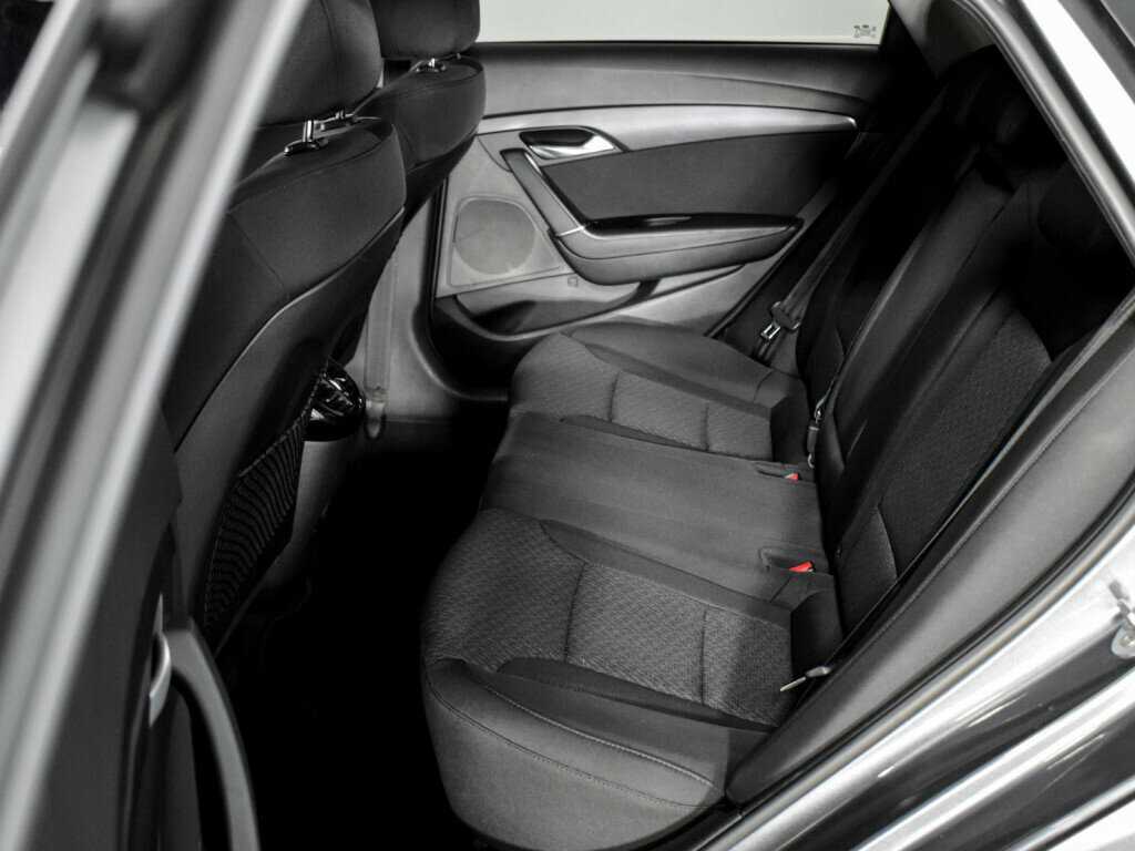 Купить Hyundai i40, 2016, 208 739 км, фото №11