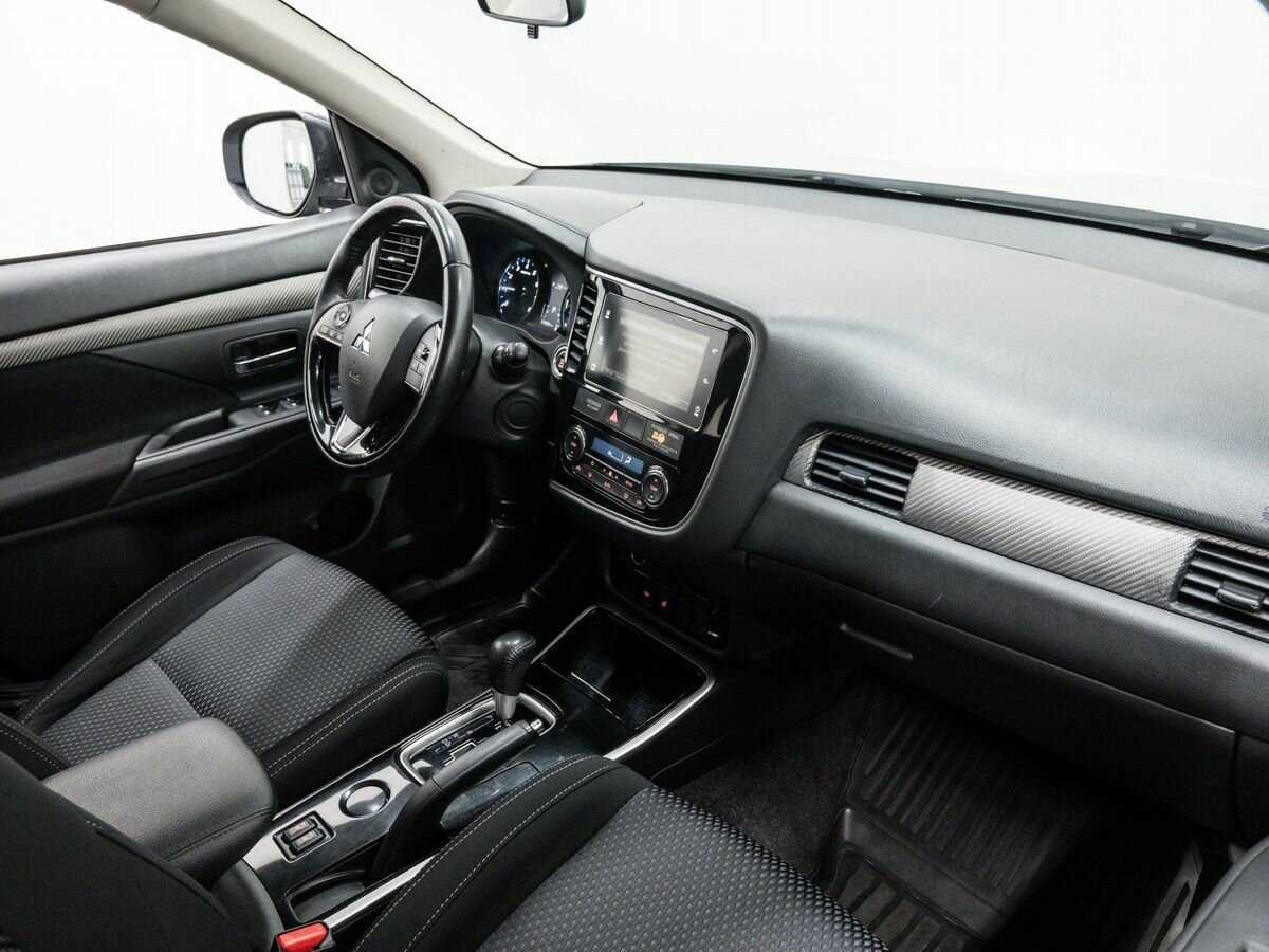Купить Mitsubishi Outlander, 2018, 179 363 км, фото №8