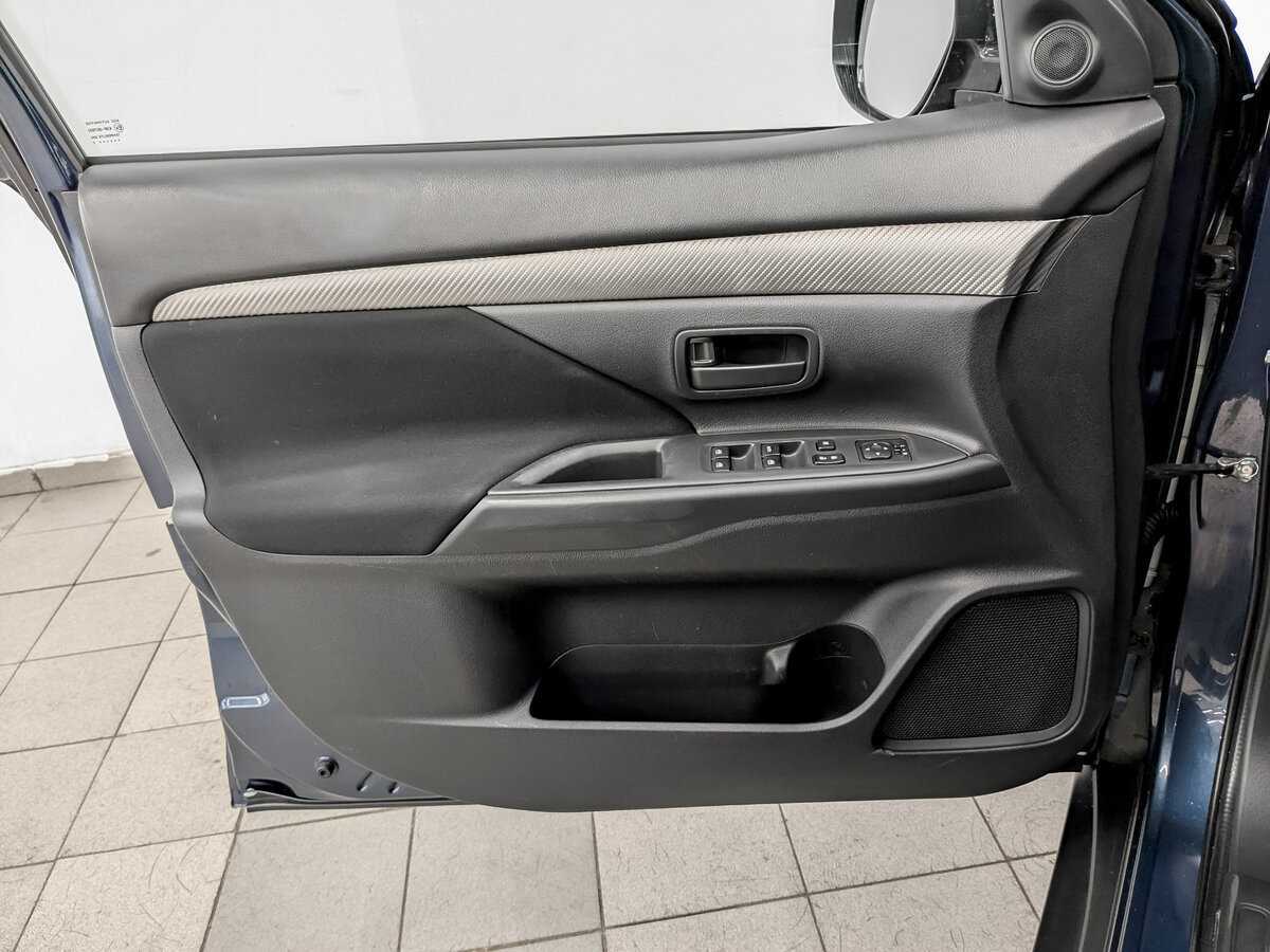 Купить Mitsubishi Outlander, 2017, 168 002 км, фото №19