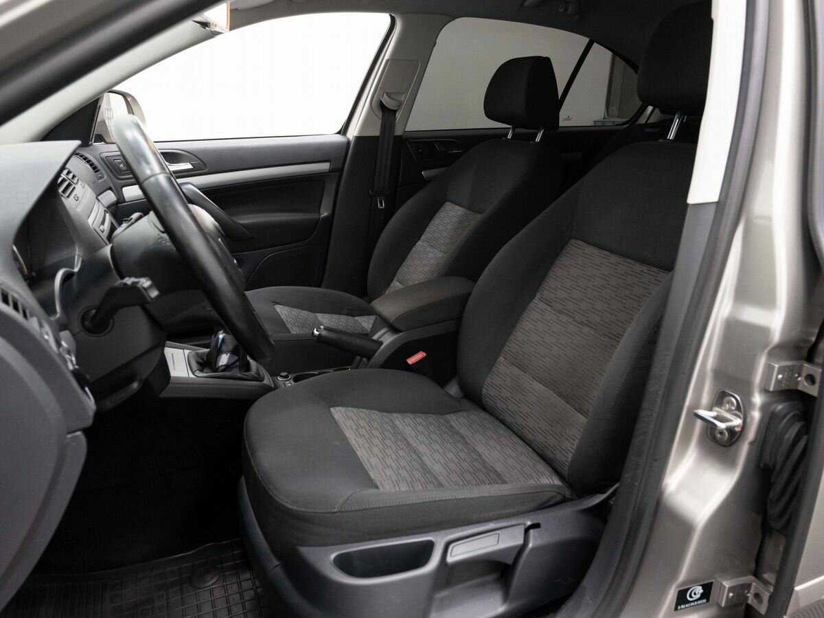 Купить Skoda Octavia, 2012, 131 000 км, фото №9