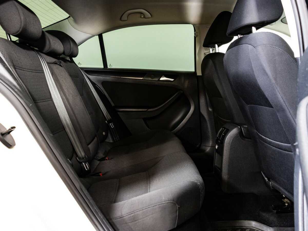 Купить Volkswagen Jetta, 2012, 203 467 км, фото №13
