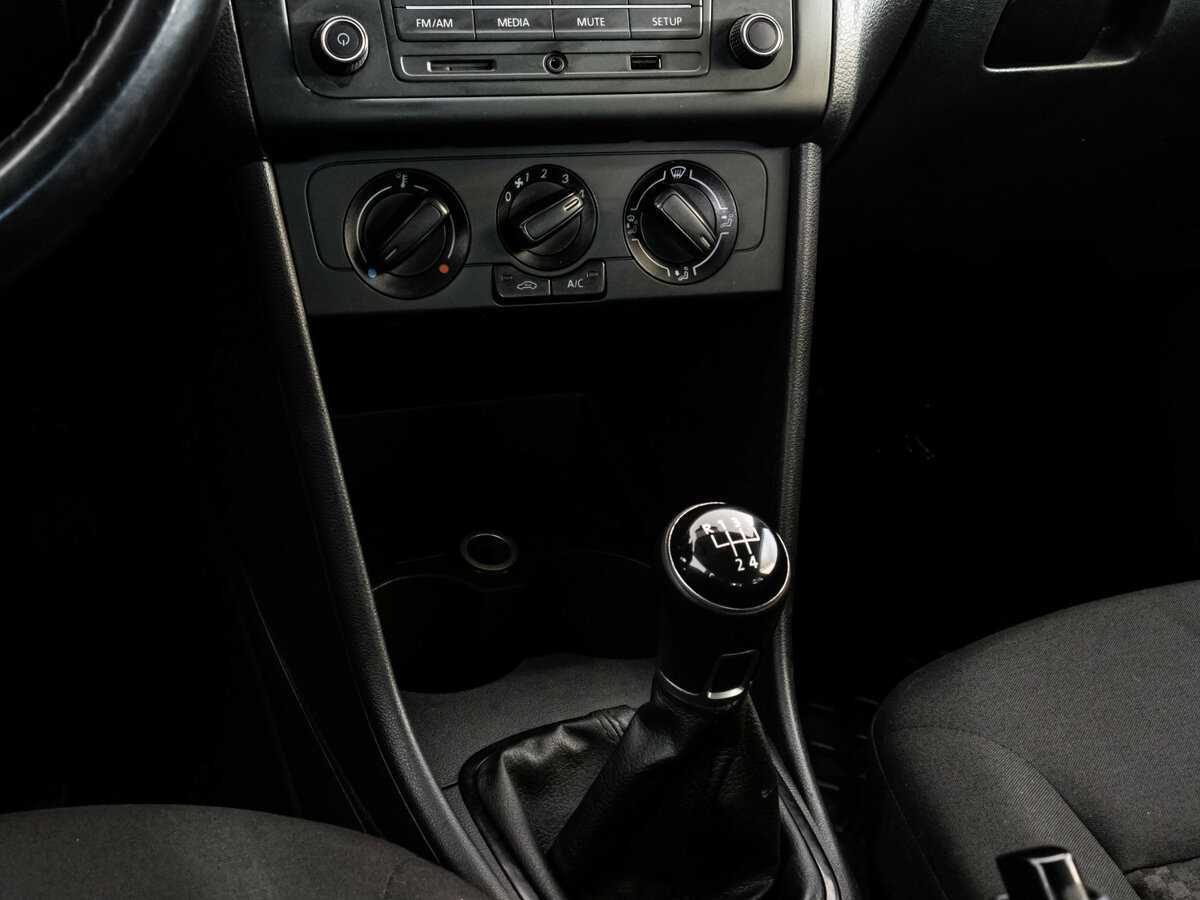 Купить Volkswagen Polo, 2016, 230 690 км, фото №11