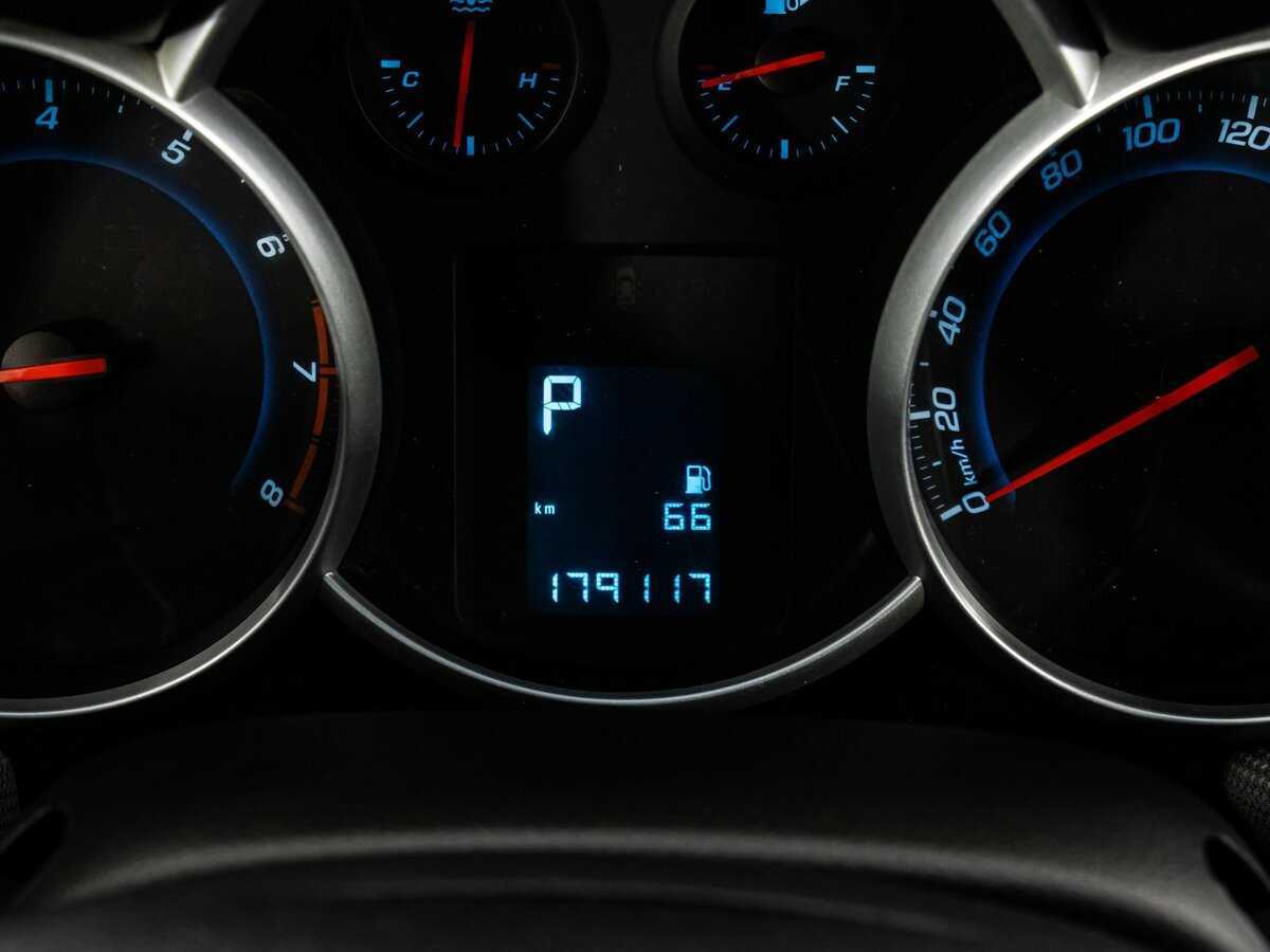 Купить Chevrolet Cruze, 2013, 179 065 км, фото №11