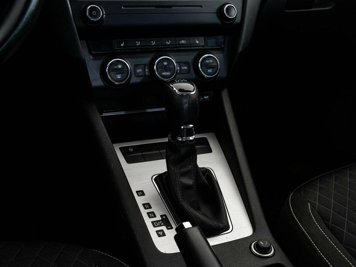 Купить Skoda Octavia, 2016, 315 097 км, фото №13