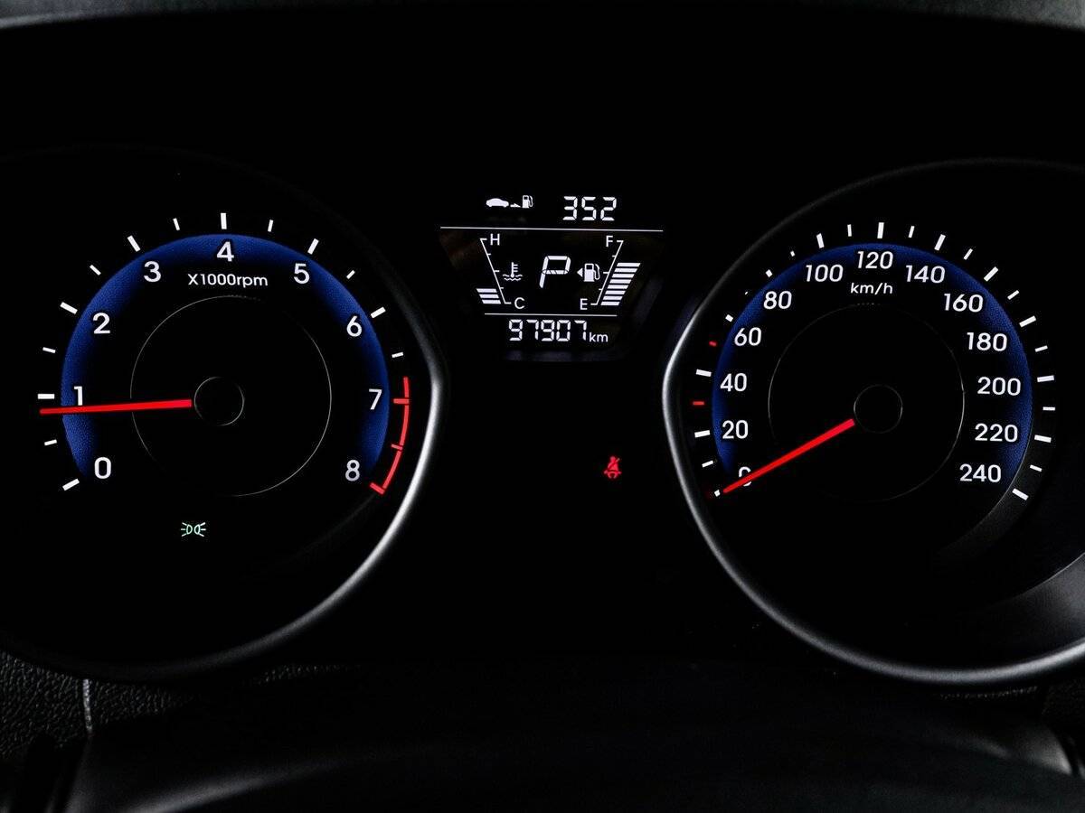 Купить Hyundai Elantra, 2015, 97 906 км, фото №11