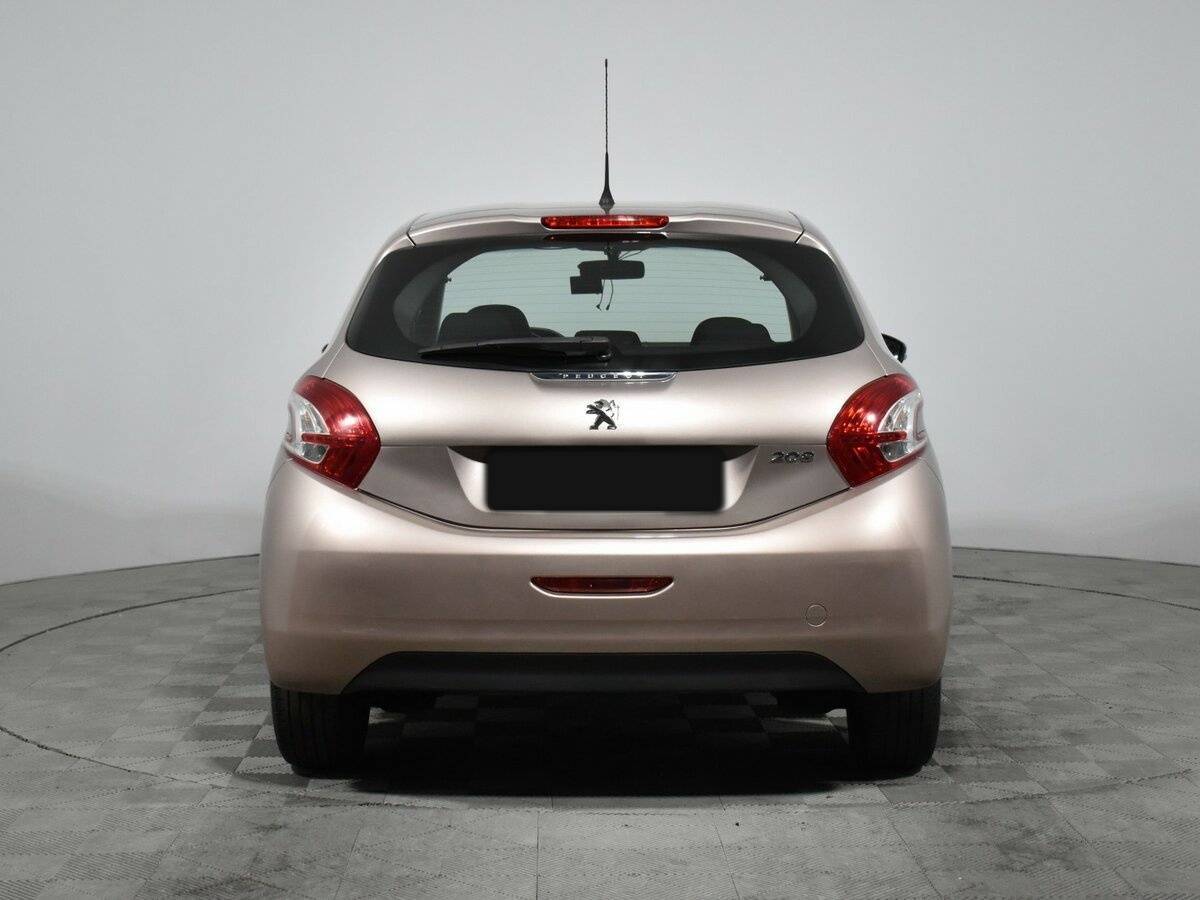 Купить Peugeot 208, 2014, 130 000 км, фото №6