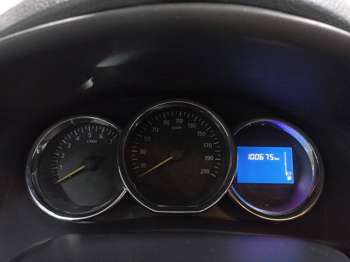 Купить Renault Logan, 2017, 100 674 км, фото №13